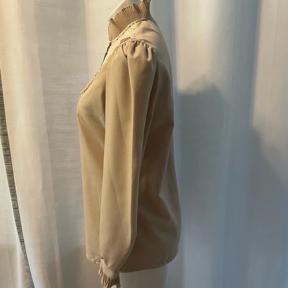 Vintage Terry Chicago 1970’s Button Up Blouse - Picture 6 of 6